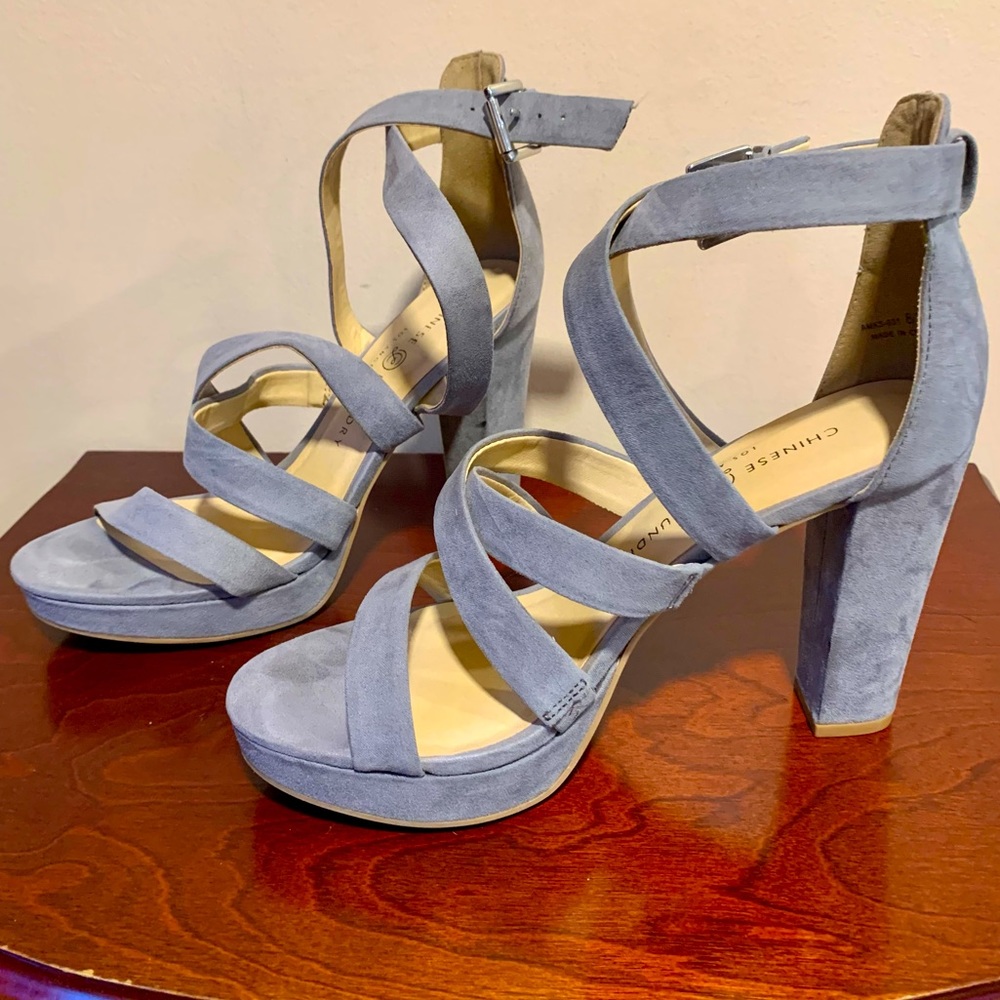 Chinese Laundry Suede Grayish platform sandals